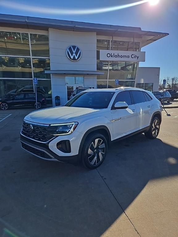 used 2025 Volkswagen Atlas Cross Sport car, priced at $34,000