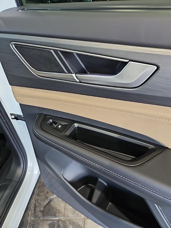 new 2026 Volkswagen Atlas Cross Sport car, priced at $44,909