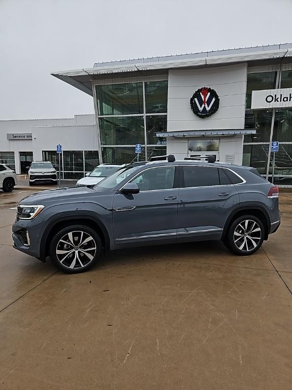 new 2026 Volkswagen Atlas Cross Sport car, priced at $52,406