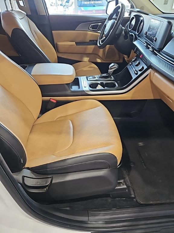 used 2024 Kia Carnival car, priced at $27,274