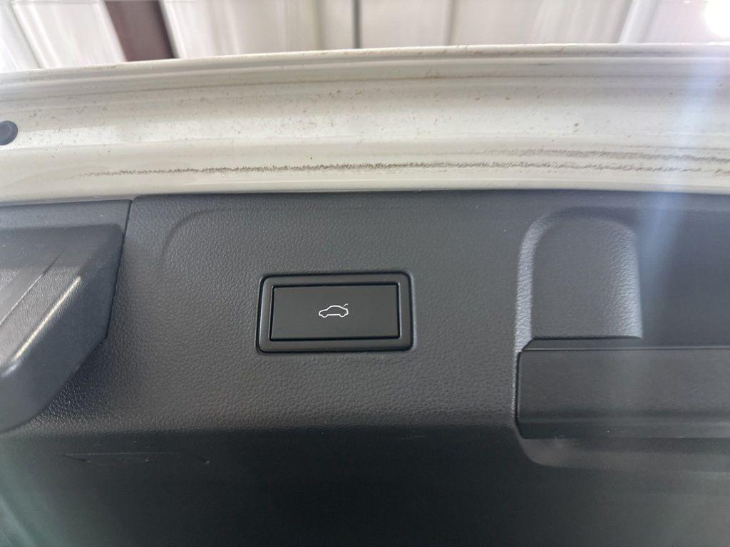used 2021 Volkswagen Atlas car, priced at $23,597