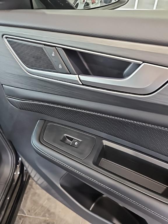 new 2026 Volkswagen Atlas Cross Sport car, priced at $36,930