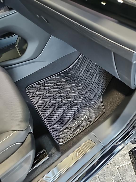 new 2026 Volkswagen Atlas Cross Sport car, priced at $47,146