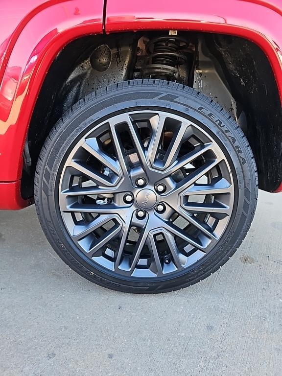 used 2022 Jeep Compass car, priced at $17,316