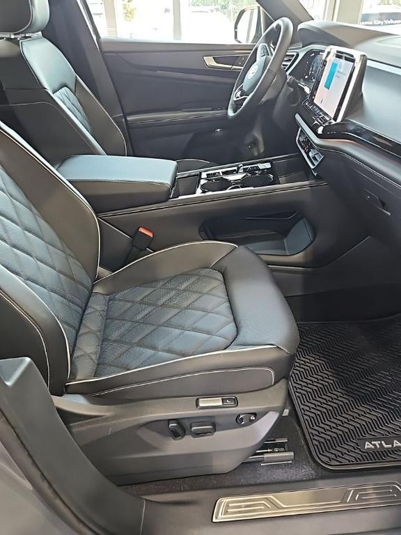 new 2026 Volkswagen Atlas Cross Sport car, priced at $52,379