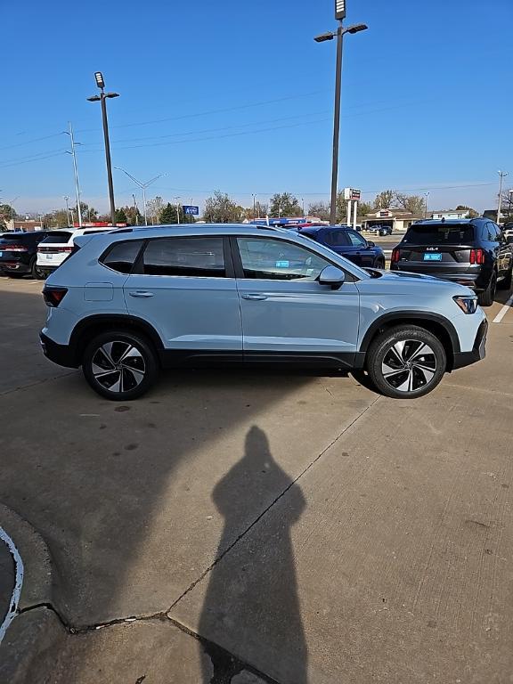 new 2026 Volkswagen Taos car, priced at $33,471