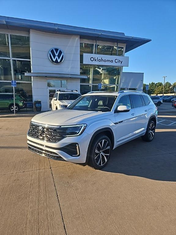 new 2026 Volkswagen Atlas car, priced at $53,194