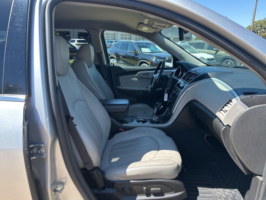 used 2010 Chevrolet Traverse car, priced at $7,699
