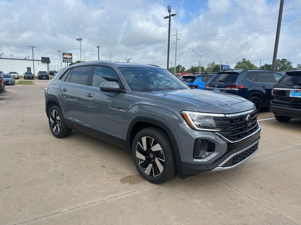 new 2026 Volkswagen Atlas Cross Sport car, priced at $43,098