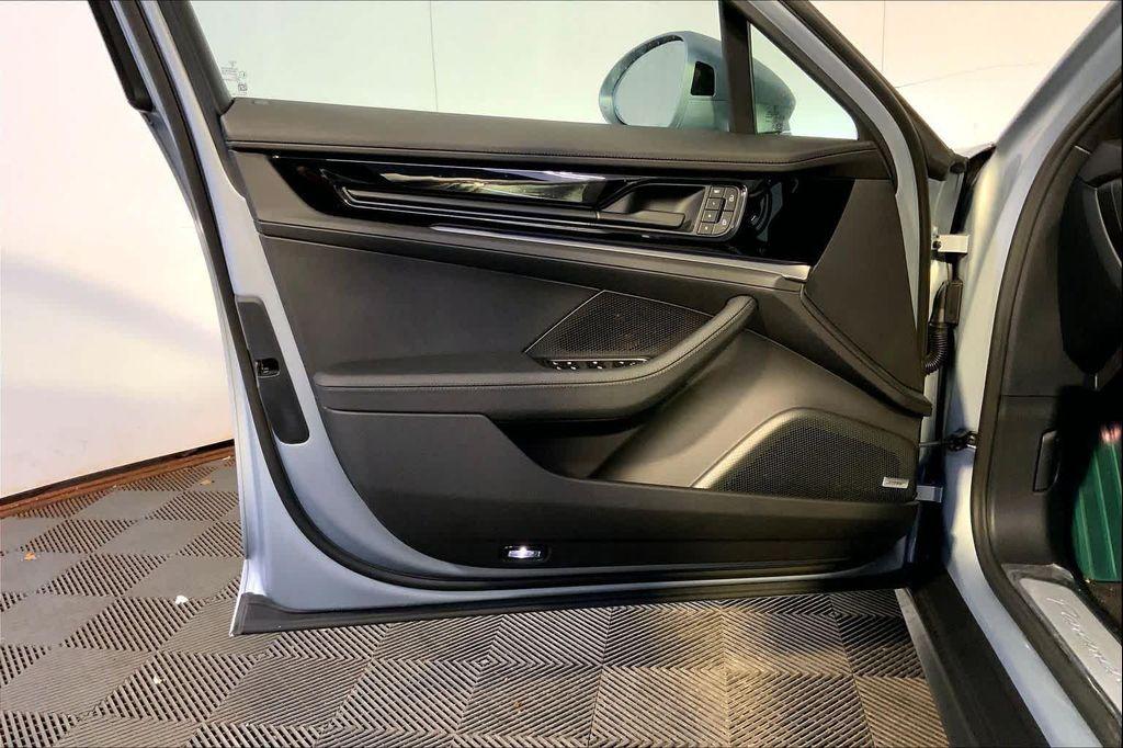 new 2026 Porsche Panamera car, priced at $139,130