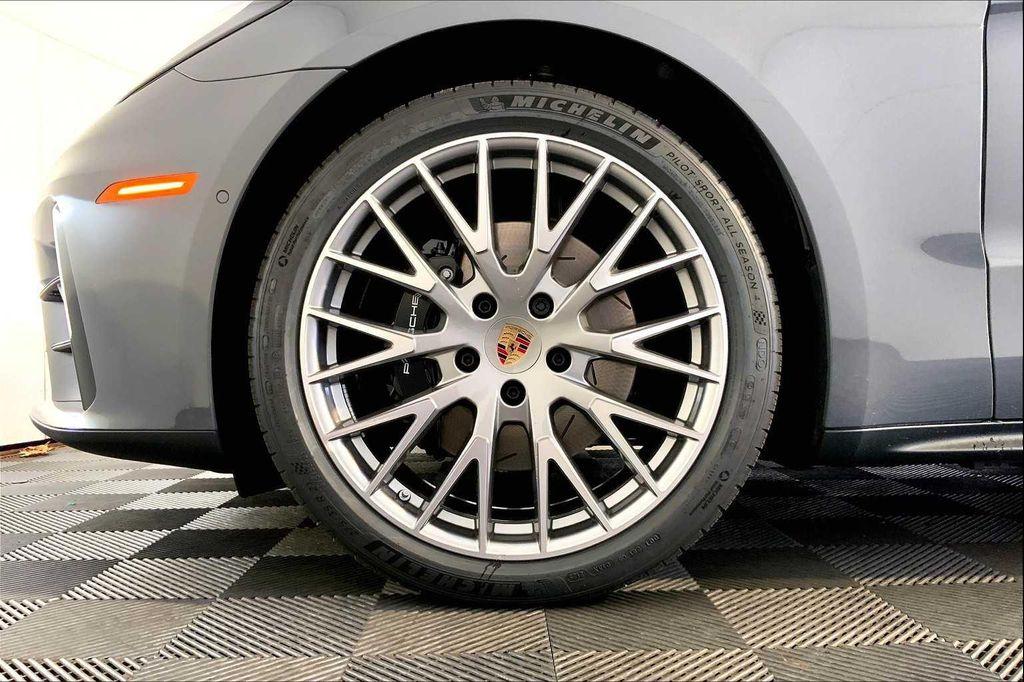 new 2026 Porsche Panamera car, priced at $146,020