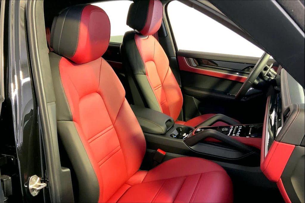 used 2025 Porsche Cayenne car, priced at $169,991