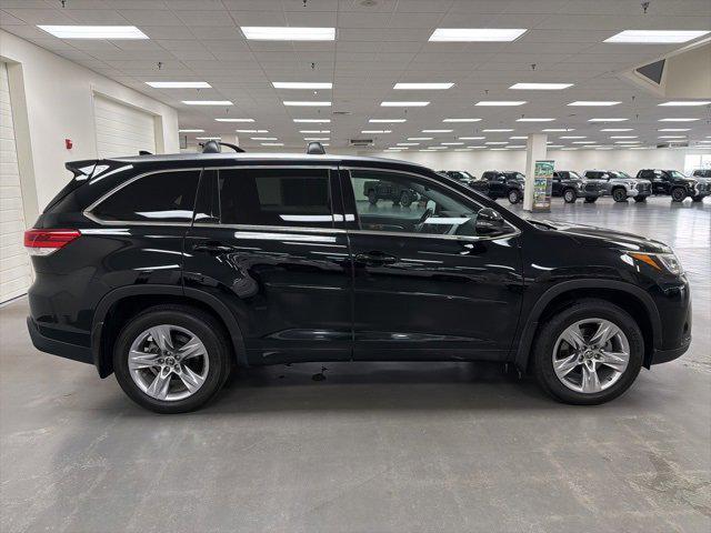 used 2018 Toyota Highlander car, priced at $23,200
