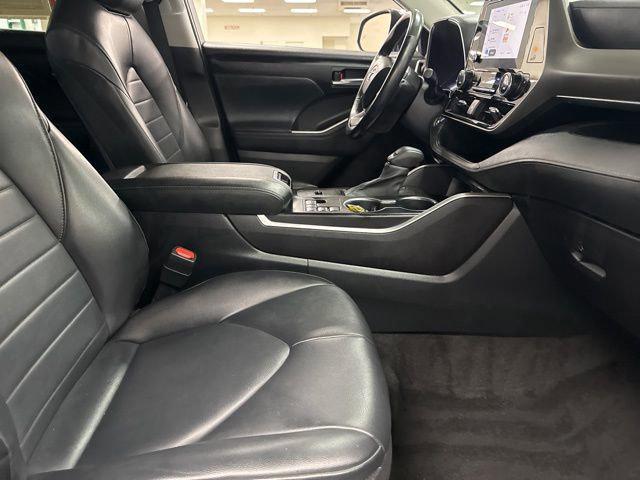used 2023 Toyota Highlander car, priced at $33,300