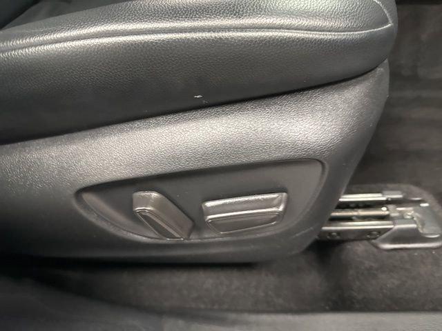 used 2023 Toyota Highlander car, priced at $33,300