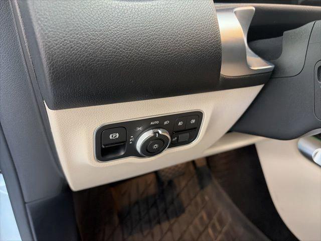 used 2021 Mercedes-Benz GLB 250 car, priced at $21,700
