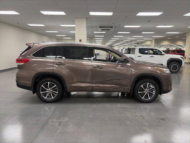 used 2017 Toyota Highlander car, priced at $18,800