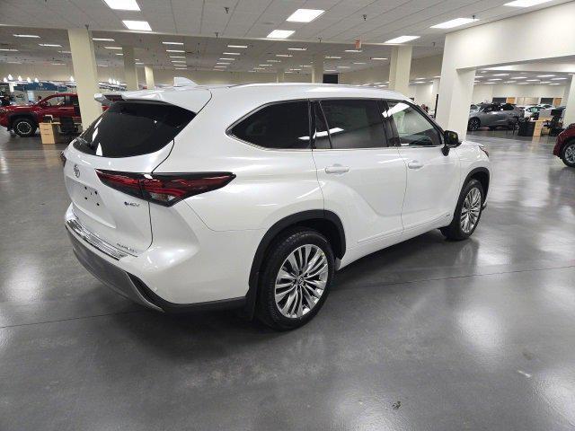 new 2026 Toyota Highlander Hybrid car, priced at $58,302
