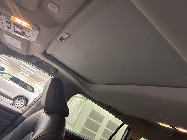 used 2023 Toyota Highlander car, priced at $35,600