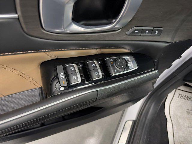 used 2024 Kia Sorento car, priced at $37,500