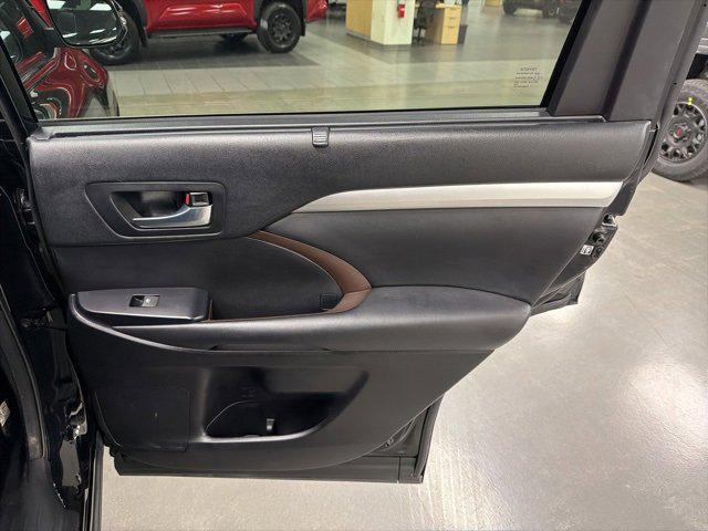 used 2018 Toyota Highlander car, priced at $19,500