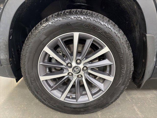 used 2018 Toyota Highlander car, priced at $19,500