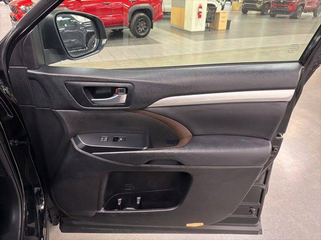 used 2018 Toyota Highlander car, priced at $19,500