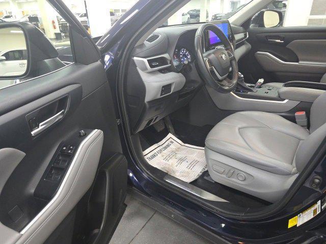 used 2023 Toyota Highlander Hybrid car, priced at $39,600