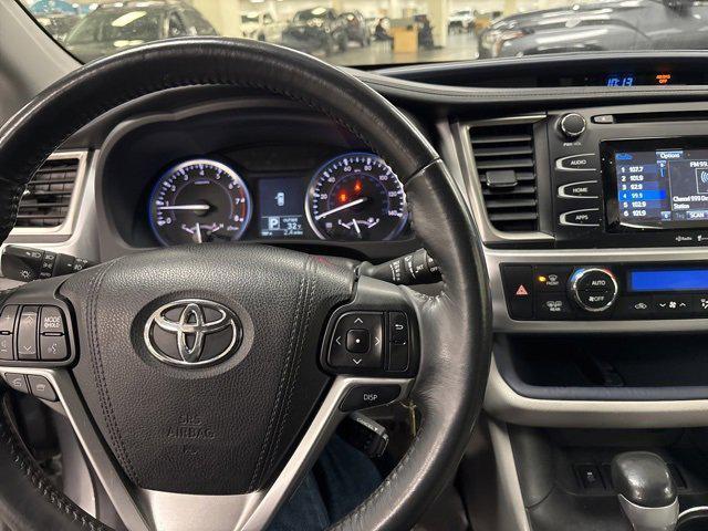 used 2015 Toyota Highlander car, priced at $15,300