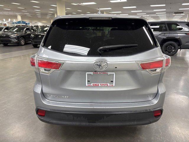 used 2015 Toyota Highlander car, priced at $15,300