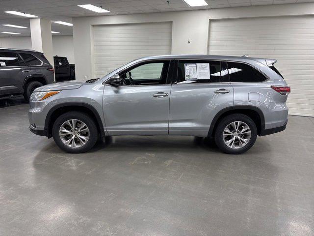 used 2015 Toyota Highlander car, priced at $15,300