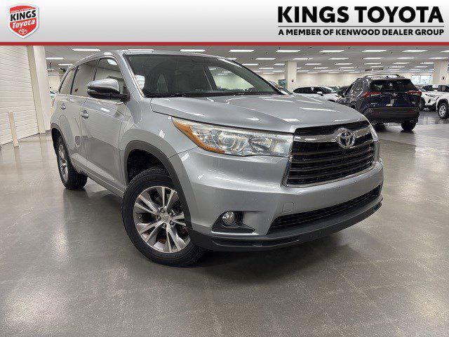 used 2015 Toyota Highlander car, priced at $16,400