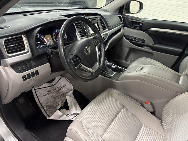 used 2015 Toyota Highlander car, priced at $15,300