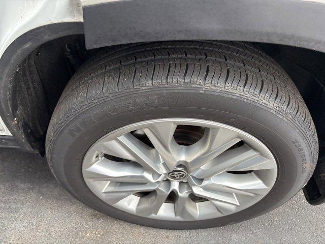 used 2023 Toyota Highlander Hybrid car, priced at $40,500