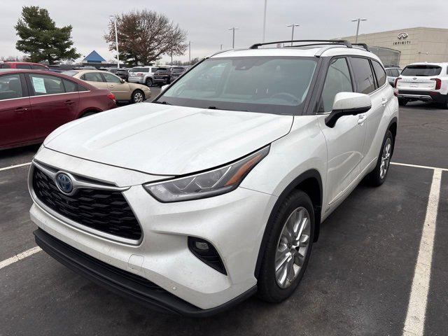 used 2023 Toyota Highlander Hybrid car, priced at $40,500