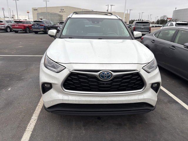used 2023 Toyota Highlander Hybrid car, priced at $40,500