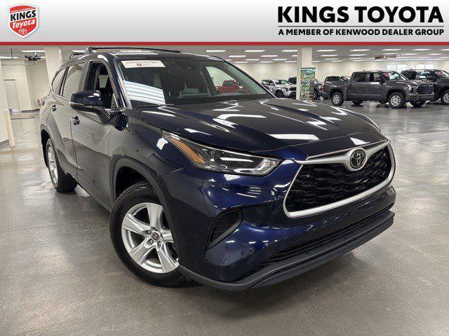 used 2023 Toyota Highlander car, priced at $34,000