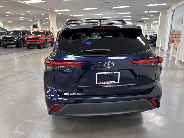 used 2023 Toyota Highlander car, priced at $34,000