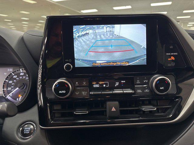 used 2023 Toyota Highlander car, priced at $34,000