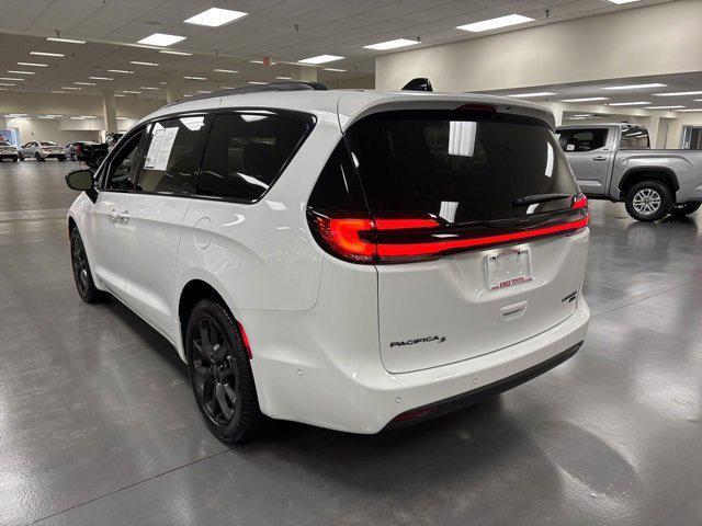 used 2025 Chrysler Pacifica car, priced at $46,900