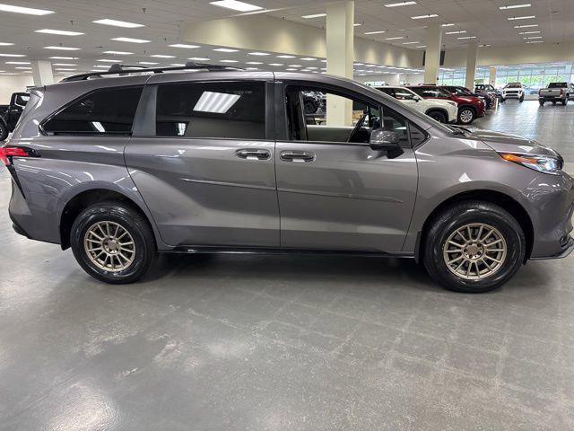 used 2022 Toyota Sienna car, priced at $33,248