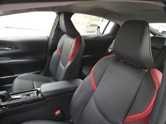 new 2026 Toyota Prius Plug-In Hybrid car, priced at $39,533