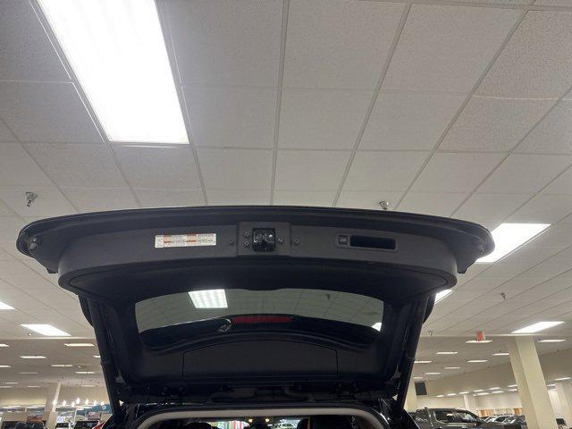 used 2022 Toyota Highlander Hybrid car, priced at $34,000