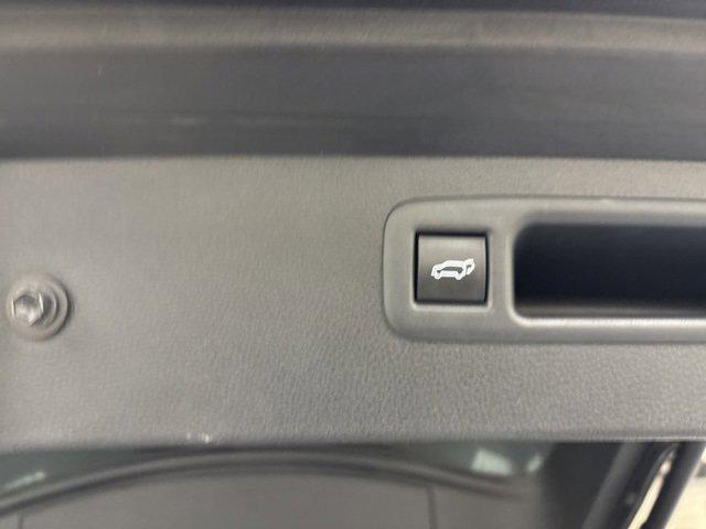 used 2023 Toyota Highlander car, priced at $37,400