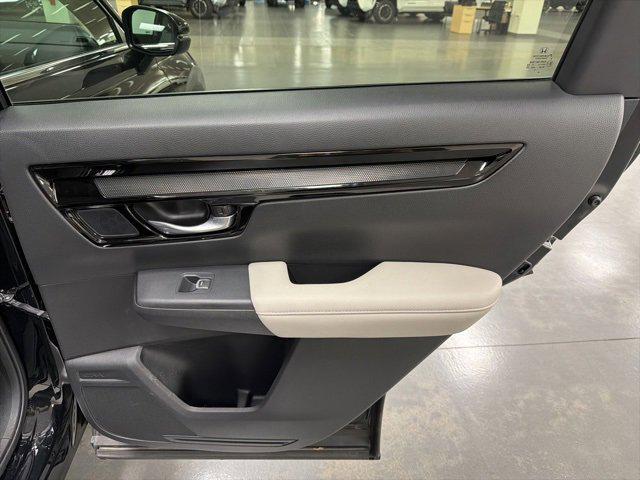 used 2025 Honda CR-V car, priced at $32,400