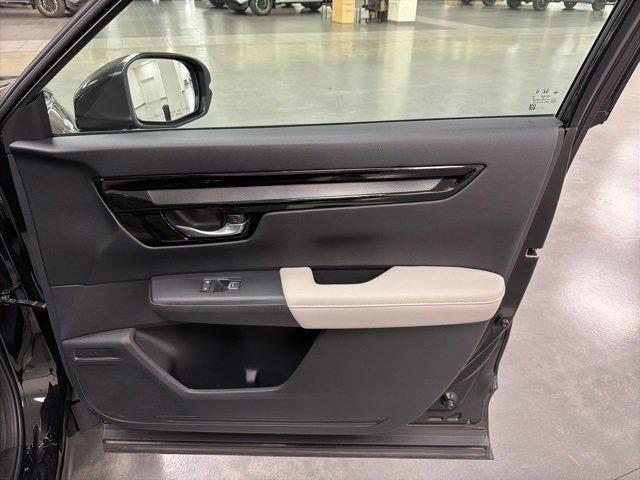 used 2025 Honda CR-V car, priced at $32,400