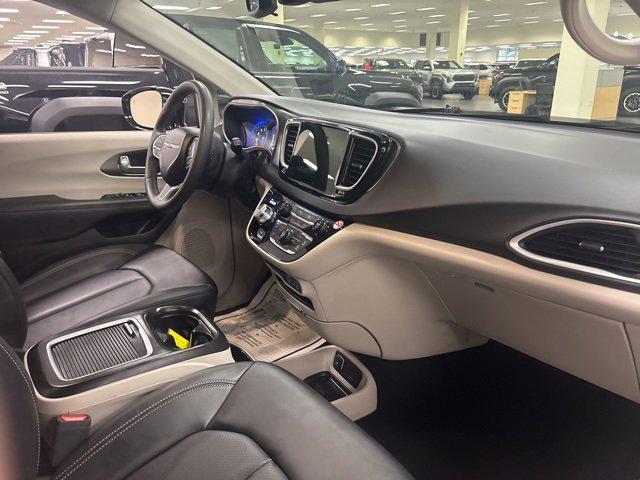 used 2024 Chrysler Pacifica car, priced at $27,400