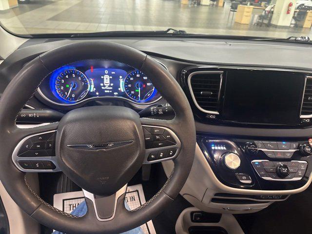 used 2024 Chrysler Pacifica car, priced at $27,400