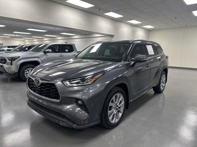 used 2020 Toyota Highlander car, priced at $30,000