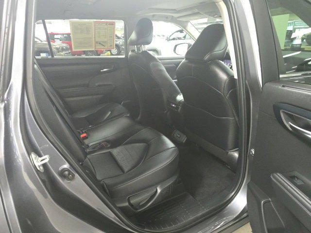 used 2023 Toyota Highlander car, priced at $38,300